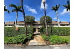 14500 SW 88th Ave, Palmetto Bay, FL 33176, Sold 04/01/25