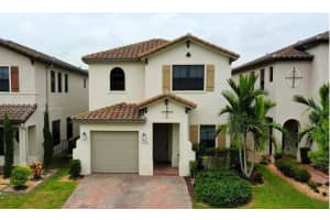 9776 W 34th Ave, Hialeah, FL 33018, - MLS#A11750943