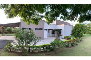 Entrada 10 Liceo Campestre Condominio Sevilla ,, FL 00000 - MLS#A11751000