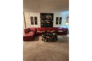 4350 Hillcrest Dr 807, Hollywood