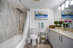 Opera Tower, 1750 N Bayshore Dr APT 1214, Miami, FL 33132, - MLS#A11751080