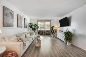 5555 Collins Ave APT 7B, Miami Beach, FL 33140, Sold 05/30/25