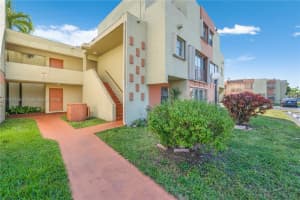 9390 W Flagler St, Miami, FL 33174, Sold 05/28/25