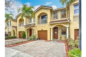 15081 SW 8th Terrace, Miami, FL 33194, Sold 04/16/25