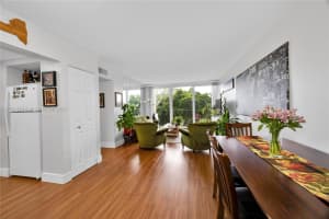 820 NW 87th Ave APT 302, Miami, FL 33172, Sold 07/11/25