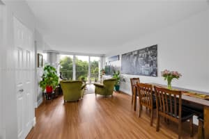 820 NW 87th Ave APT 302, Miami, FL 33172, Sold 07/11/25