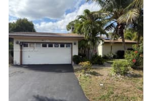 8037 Buttonwood Cir, Tamarac, FL 33321, Sold 05/19/25