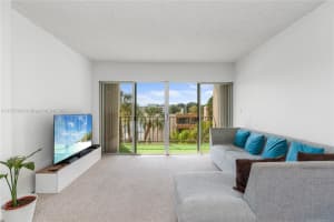 8889 Fontainebleau Blvd APT 309, Miami, FL 33172, Sold 07/01/25