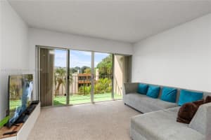 8889 Fontainebleau Blvd APT 309, Miami, FL 33172, Sold 07/01/25