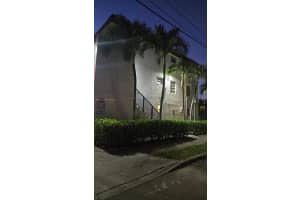 1000 W 28th St APT 2, Hialeah, FL 33010, Sold 05/22/25