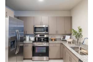 618 NE 2nd St #303, Dania Beach, FL 33004, - MLS#A11751385