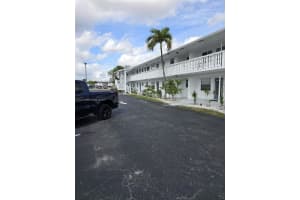 6560 Winfield Blvd 205, Margate