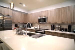 4640 NW 84th Ave Apartment 13, Doral, FL 33166, Sold 09/04/25