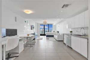 1600 NE 1st Ave Apt 2802, Miami, FL 33132, Sold 06/03/25