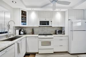3930 Inverrary Blvd Apt 405-D, Lauderhill, FL 33319, - MLS#A11751585