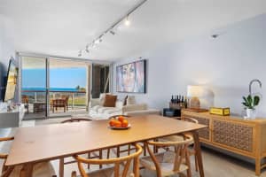 6767 Collins Ave 302, Miami Beach