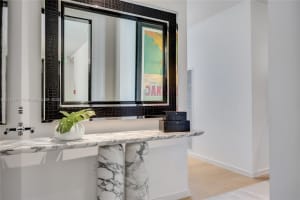300 Collins Ave Unit 4d, Miami Beach, FL 33139, Sold 05/12/25