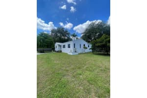 11660 Ne 8 Ave, Biscayne Park