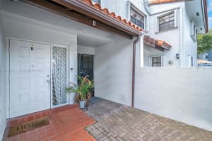 6201 SW 138th Ct APT D, Miami, FL 33183, Sold 04/25/25