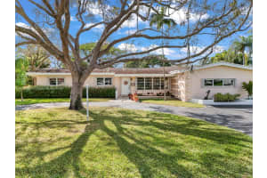 13800 SW 79th Ct, Palmetto Bay, FL 33158, Sold 04/02/25