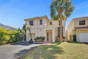 10728 N Saratoga Dr, Hollywood, FL 33026, Sold 05/09/25