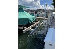 150 Se 25 Rd Slip 13 Miami, FL 33129 Sold 06/23/25