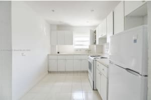 1000 Michigan Ave APT 208, Miami Beach, FL 33139, Sold 04/22/25