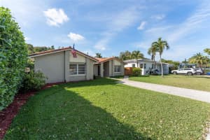 3060 NW 4th St, Miami, FL 33125, Sold 04/04/25