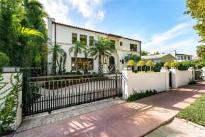 6146 Pine Tree Dr, Miami Beach, FL 33140, - MLS#A11752086