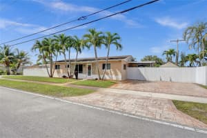 7701 NW 37th St, Hollywood, FL 33024, Sold 04/14/25