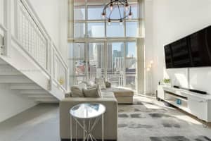 253 Ne 2nd St 618, Miami