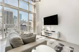 Vizcayne, 253 NE 2nd St APT 618, Miami, FL 33132, - MLS#A11752173