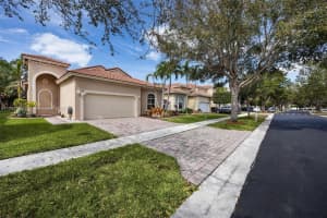 1660 NE 37th Ave, Homestead, FL 33033, Sold 04/15/25