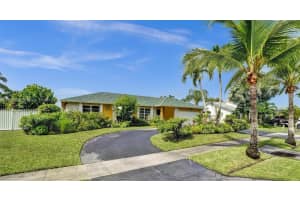 7260 SW 20th St, Plantation, FL 33317, Sold 04/30/25