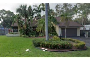 13520 NE Miami Ct, Miami, FL 33161, Sold 08/05/25