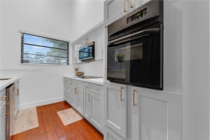 13520 NE Miami Ct, Miami, FL 33161, Sold 08/05/25