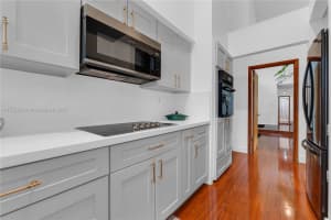 13520 NE Miami Ct, Miami, FL 33161, Sold 08/05/25