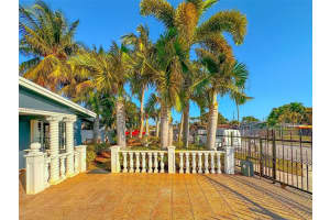 621 SE 3rd Pl, Hialeah, FL 33010, Sold 04/02/25