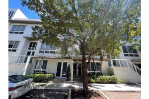 6651 Nw 105th Pl 6651, Doral