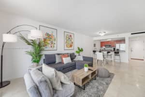 1200 Brickell Bay Dr APT 2107, Miami, FL 33131, - MLS#A11752547