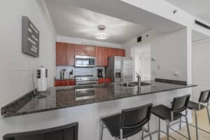 1200 Brickell Bay Dr APT 2107, Miami, FL 33131, - MLS#A11752547