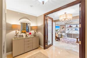 20201 E Country Club Dr APT 2708, Aventura, FL 33180, Sold 11/24/25