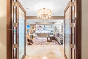 20201 E Country Club Dr APT 2708, Aventura, FL 33180, Sold 11/24/25