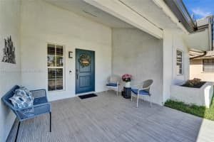6935 W Wedgewood Ave, Davie, FL 33331, Sold 04/08/25