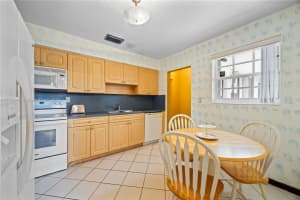 19821 NE 13th Ct, Miami, FL 33179, Sold 05/29/25