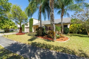 2301 NW 103rd Ave, Pembroke Pines, FL 33026, Sold 04/04/25
