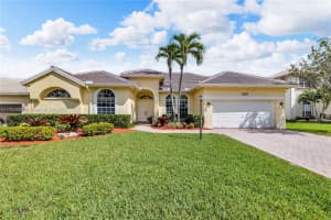 6922 Mariposa Cir E, Fort Lauderdale, FL 33331, Sold 04/30/25