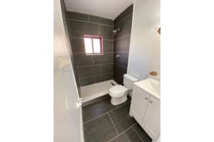 7922 W 29th Way APT 202, Hialeah, FL 33018, Sold 04/24/25