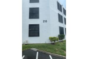 210 Lake Pointe Dr APT 203, Oakland Park, FL 33309, Sold 04/18/25