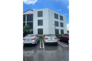210 Lake Pointe Dr APT 203, Oakland Park, FL 33309, Sold 04/18/25
